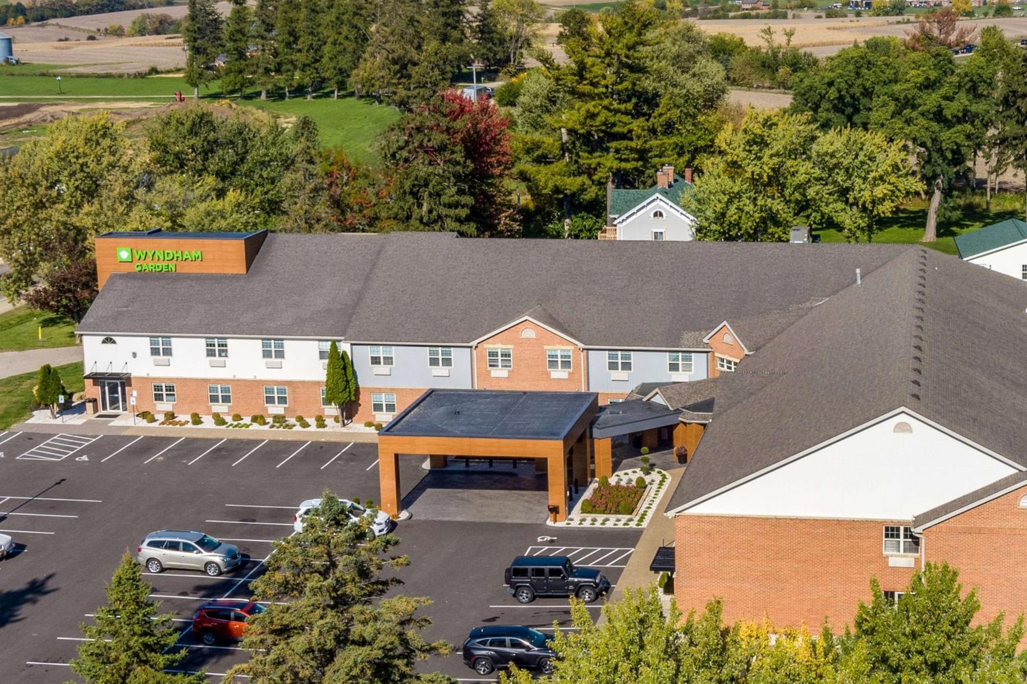 Wyndham Garden Galena Hotel & Day Spa מראה חיצוני תמונה