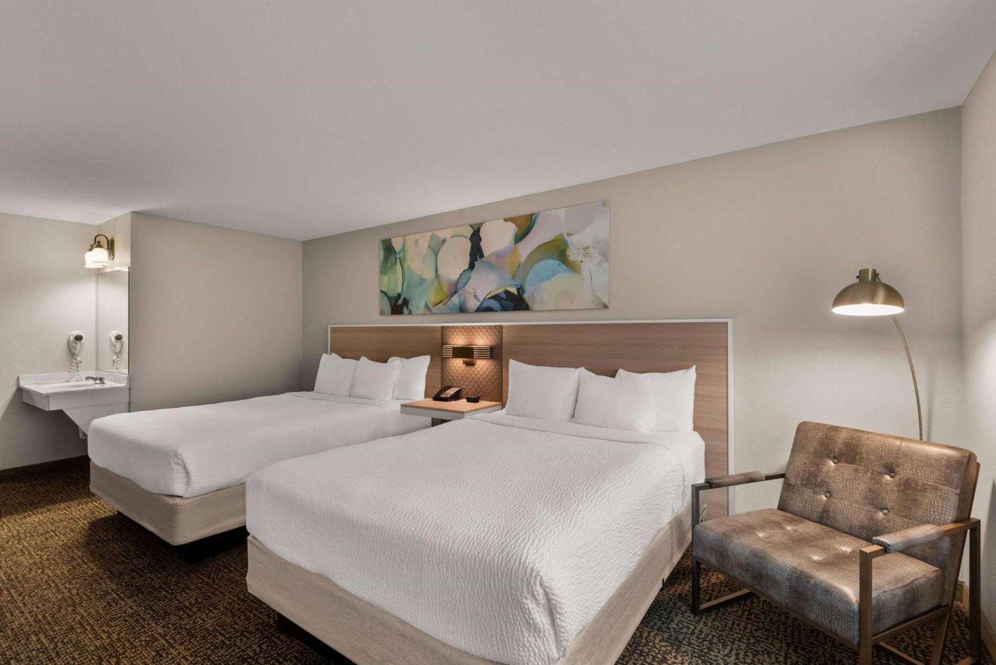 Wyndham Garden Galena Hotel & Day Spa מראה חיצוני תמונה